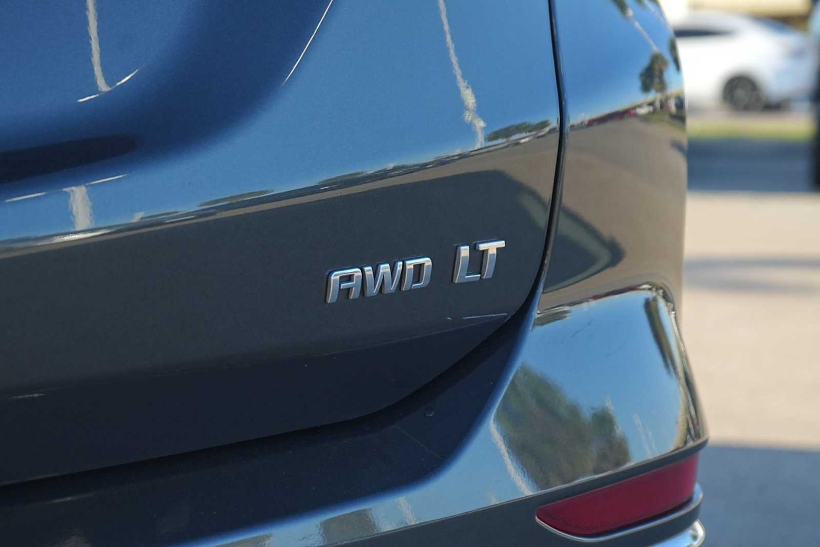 Thumbnail: 2018 Chevrolet Equinox - 8