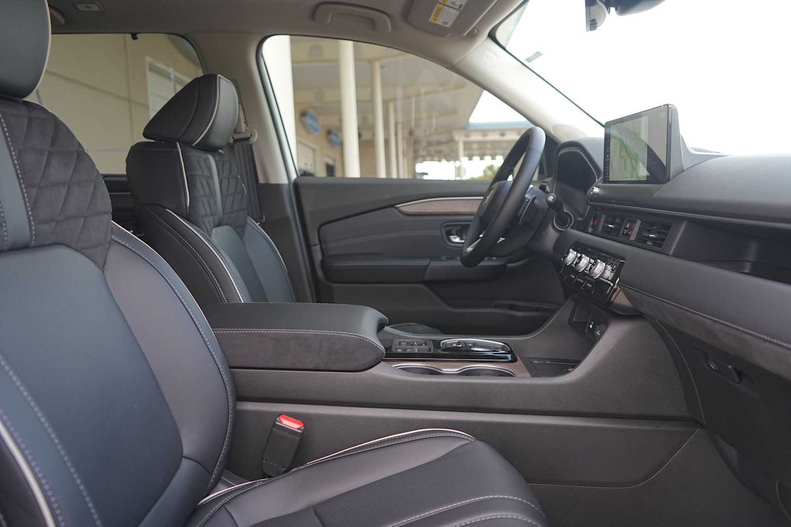 Thumbnail: 2026 Honda Pilot - 14