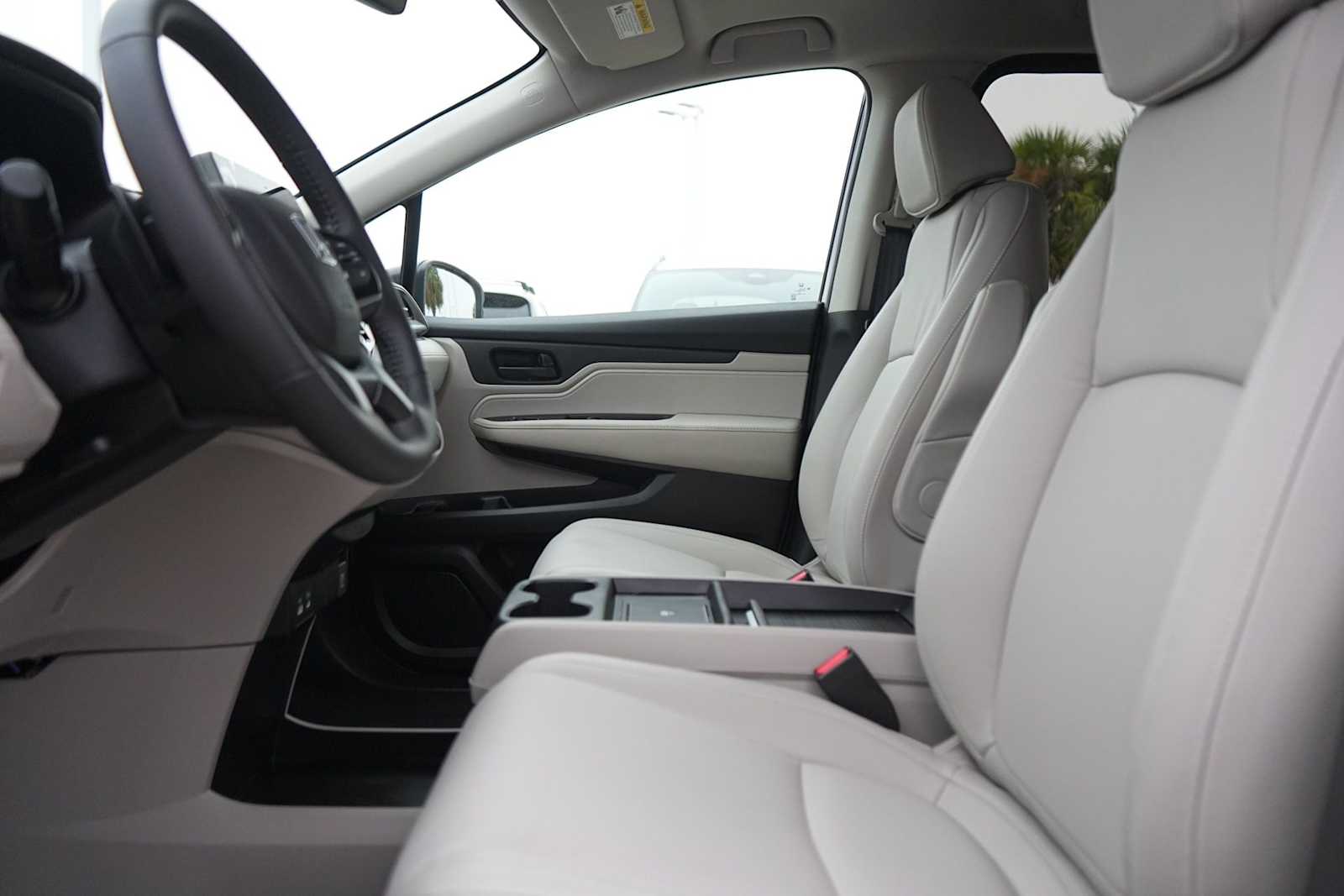 Thumbnail: 2026 Honda Odyssey - 11