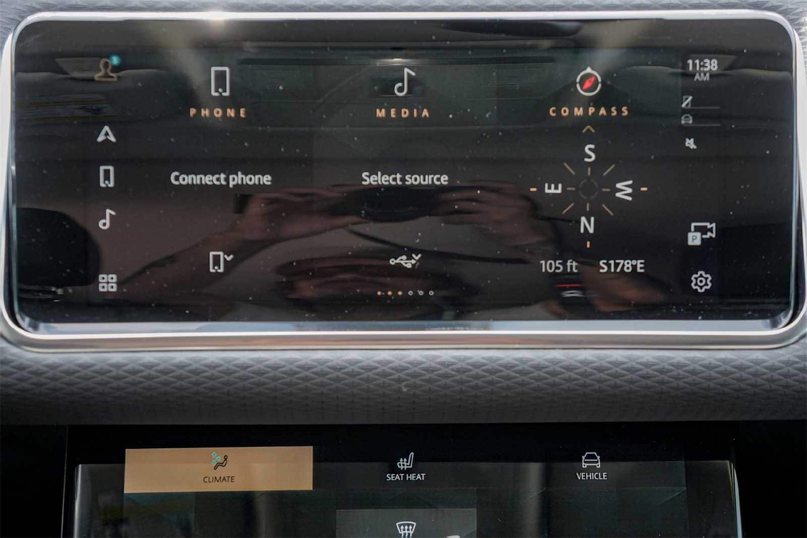 Thumbnail: 2022 Land Rover Range Rover Evoque - 16