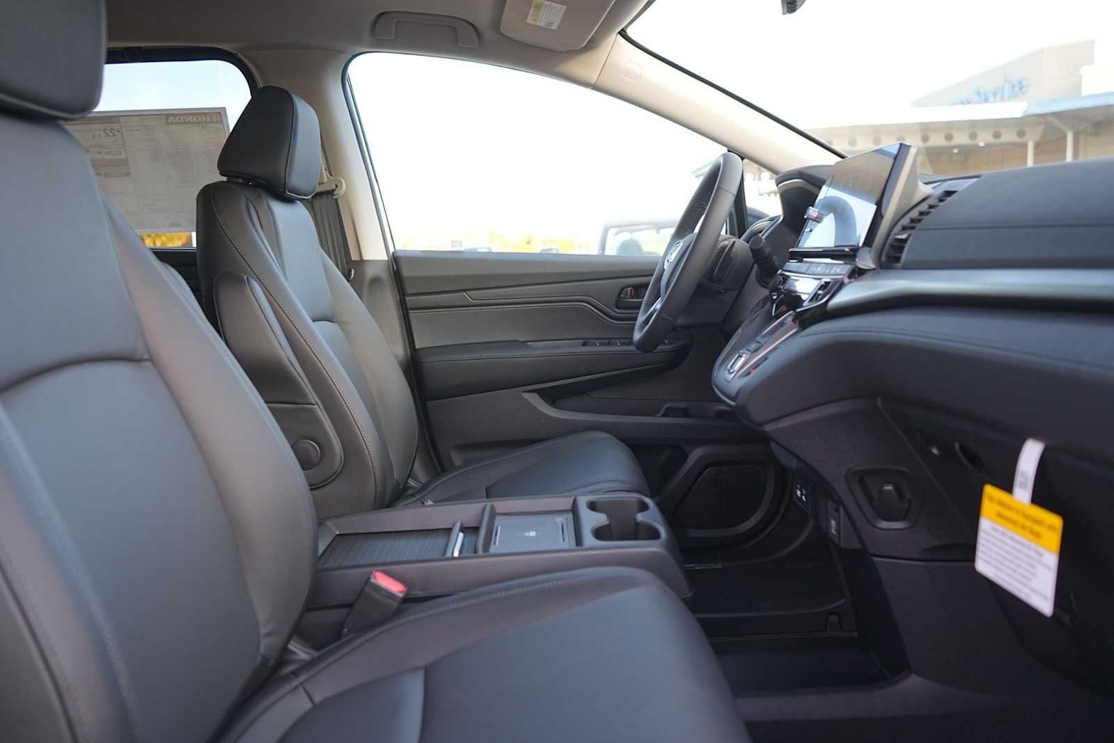 Thumbnail: 2026 Honda Odyssey - 14