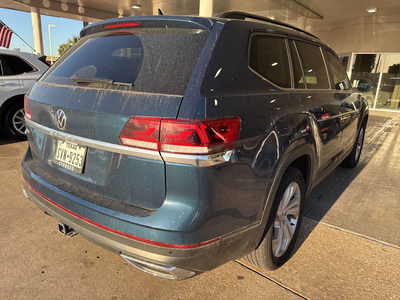 Thumbnail: 2023 Volkswagen Atlas - 4