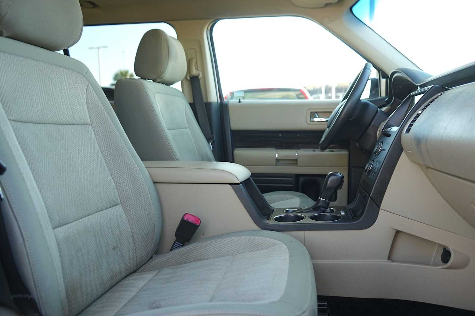 Thumbnail: 2018 Ford Flex - 15