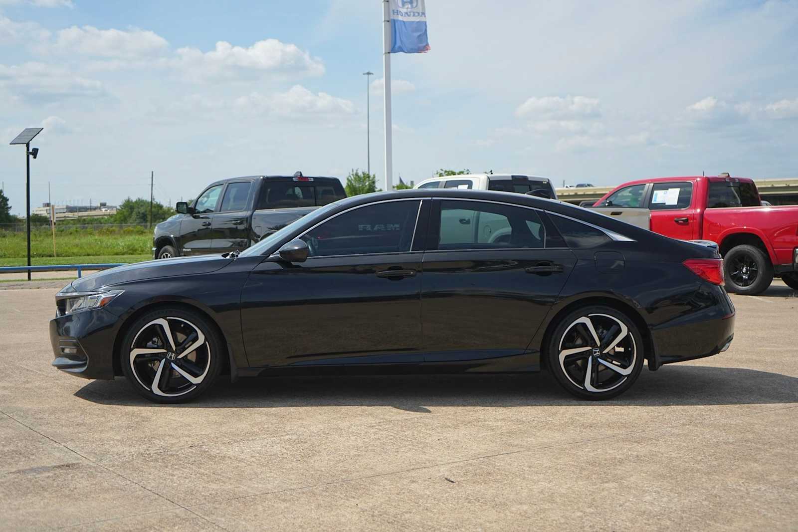 Thumbnail: 2018 Honda Accord - 3