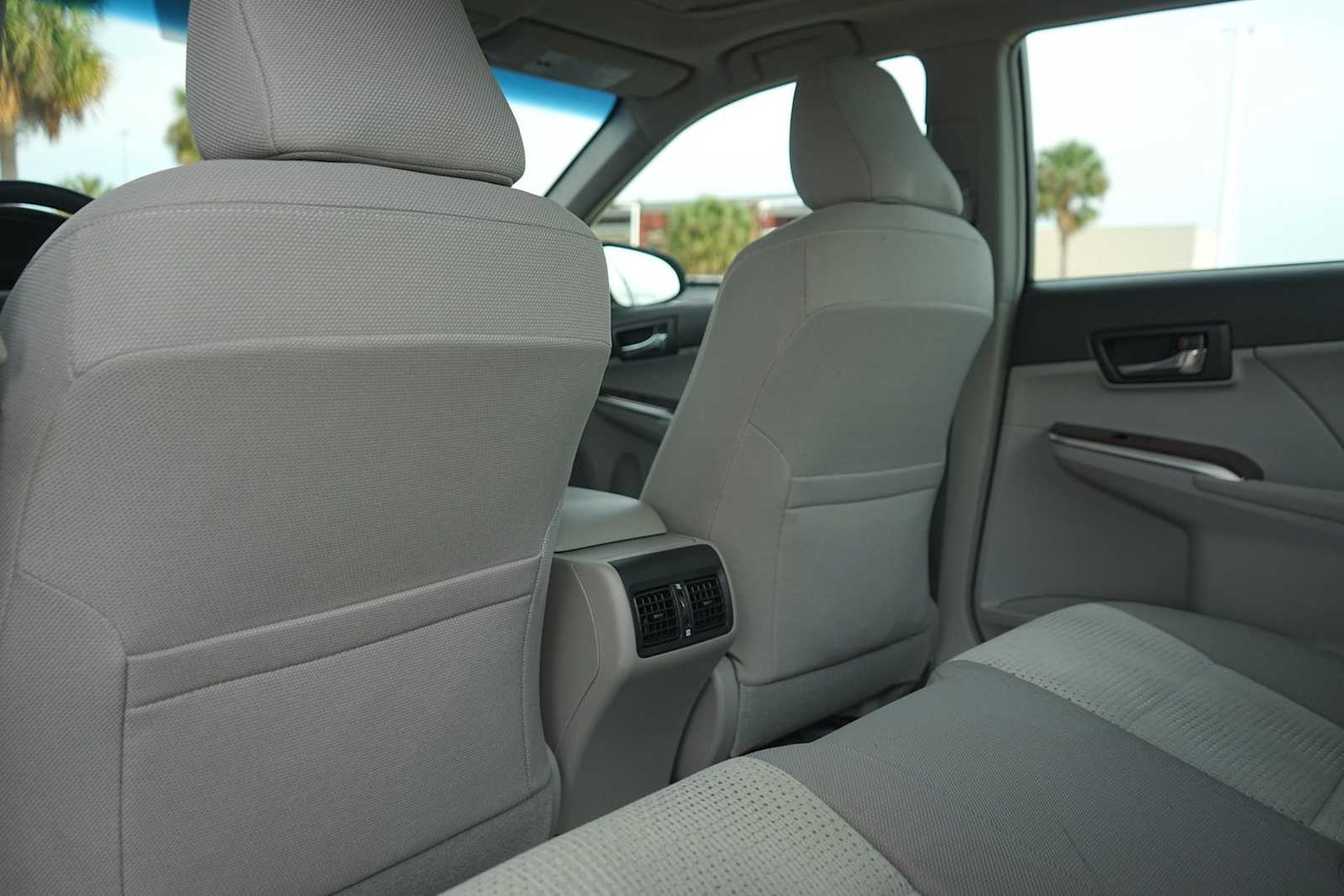 Thumbnail: 2012 Toyota Camry - 13
