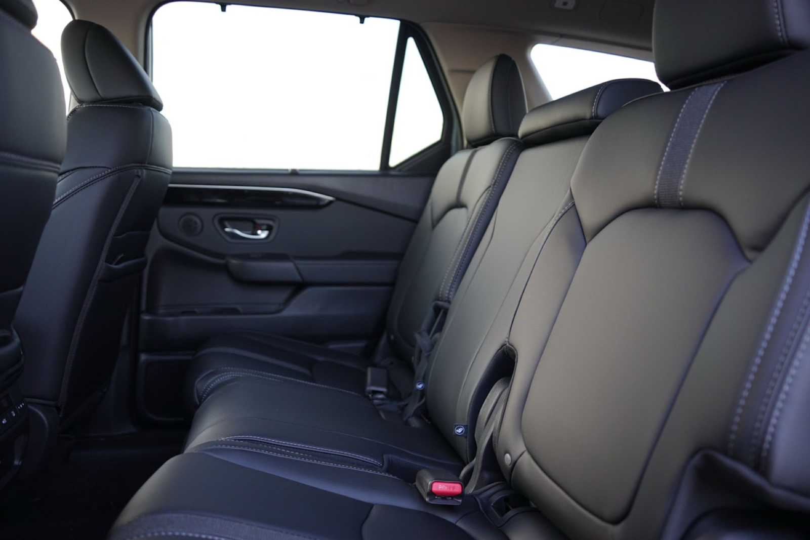 Thumbnail: 2025 Honda Pilot - 13