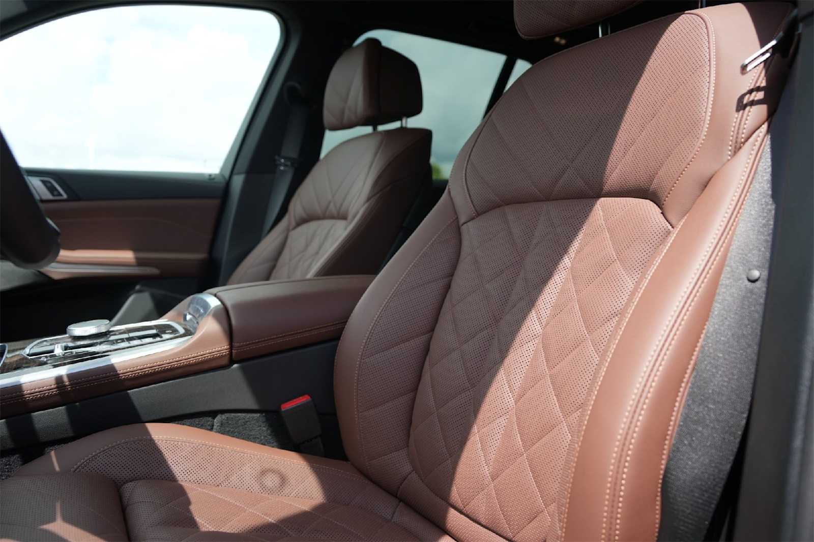 Thumbnail: 2025 BMW X5 - 11