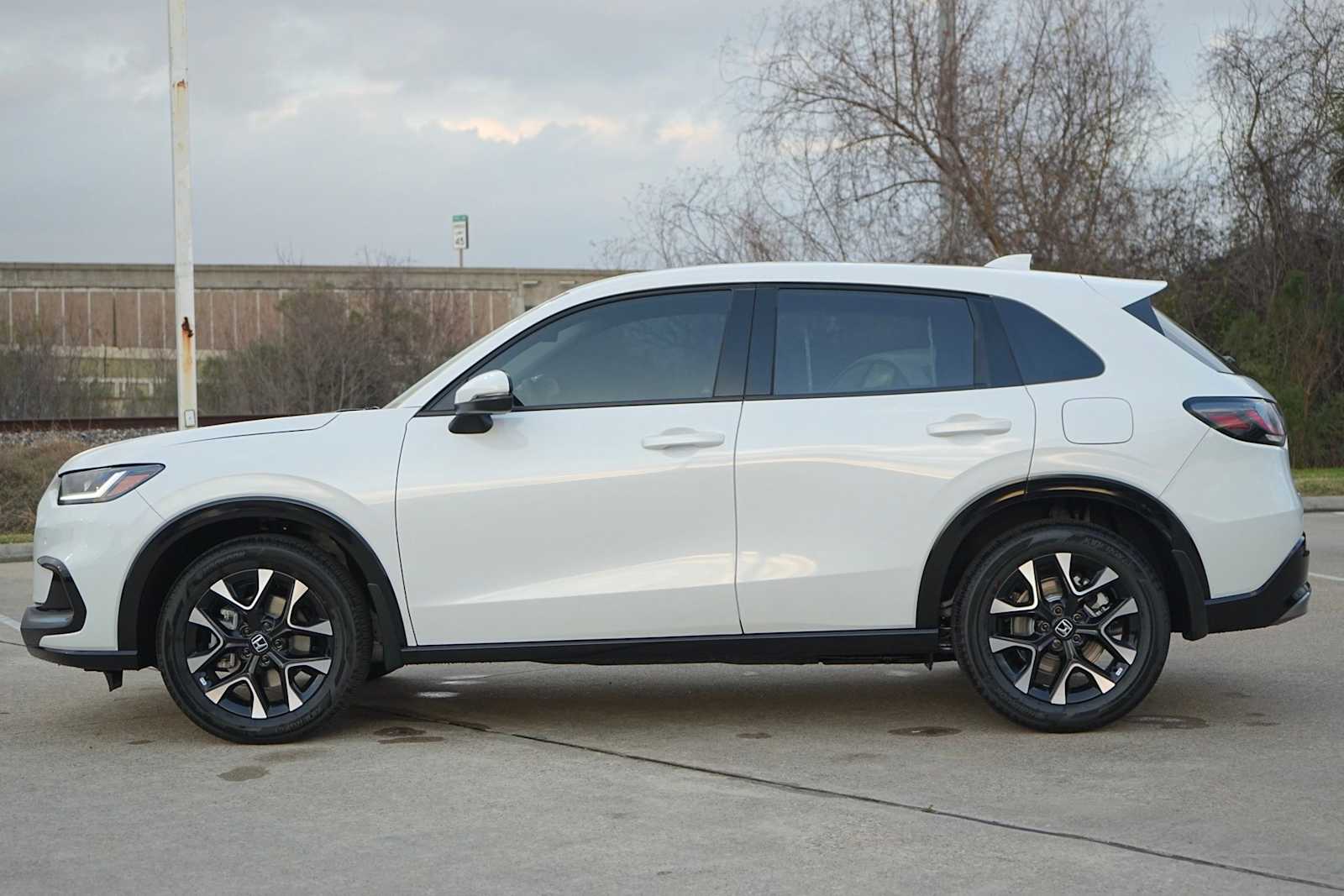 Thumbnail: 2026 Honda HR-V - 3