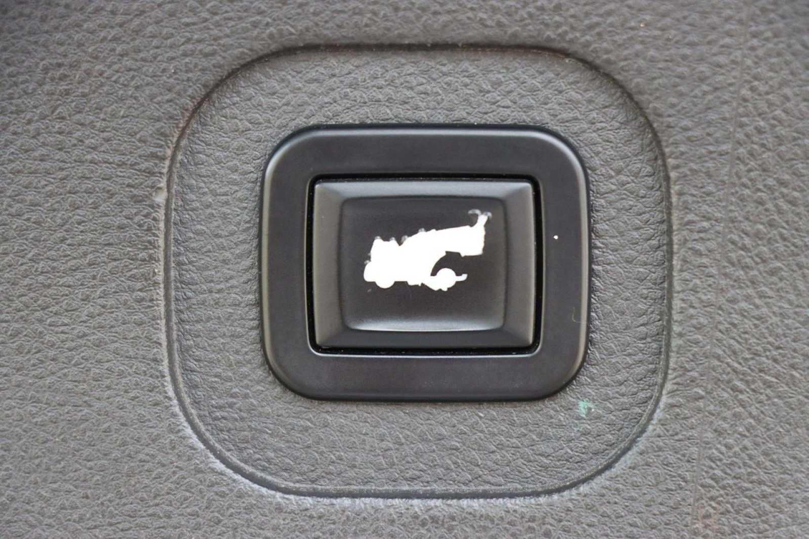 Thumbnail: 2010 GMC Terrain - 25