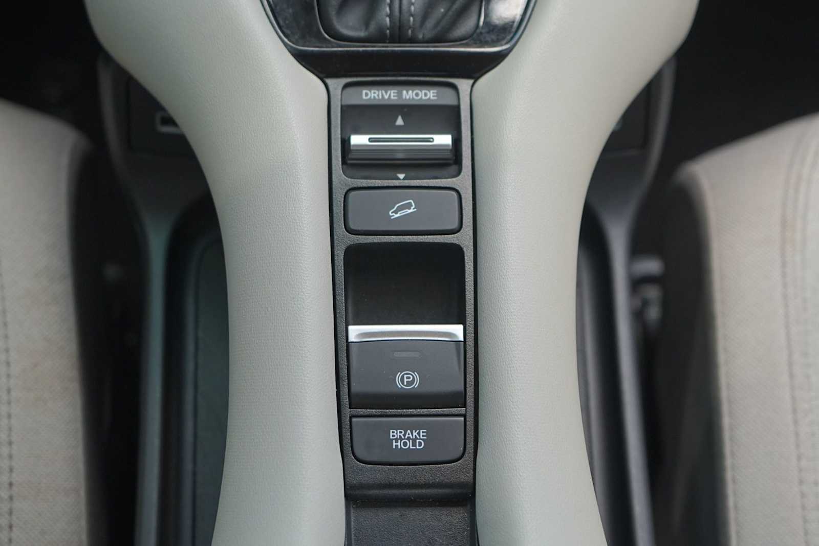 Thumbnail: 2023 Honda HR-V - 21