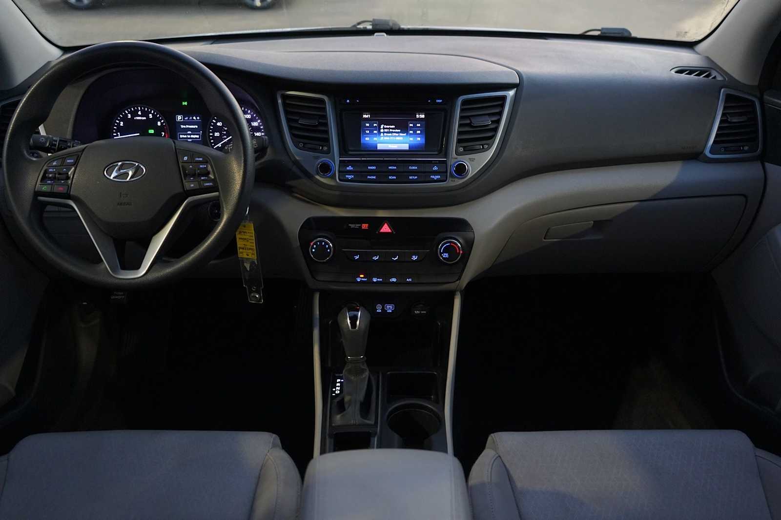 Thumbnail: 2016 Hyundai Tucson - 10