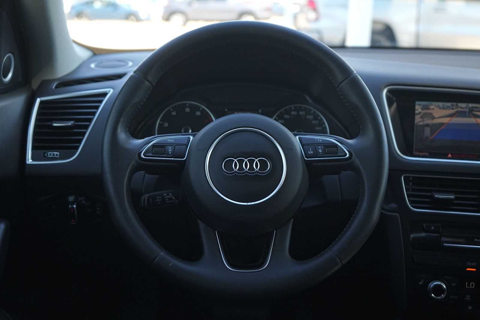 Thumbnail: 2013 Audi Q5 - 16