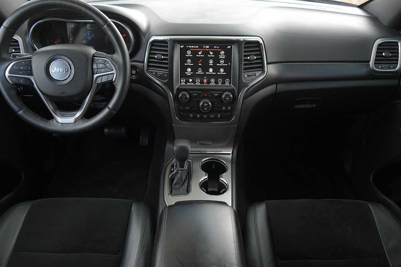 Thumbnail: 2018 Jeep Grand Cherokee - 10