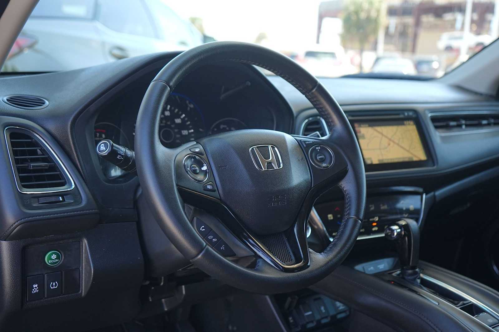 Thumbnail: 2017 Honda HR-V - 2