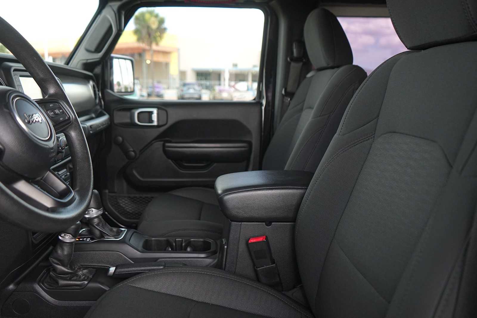 Thumbnail: 2020 Jeep Wrangler - 10