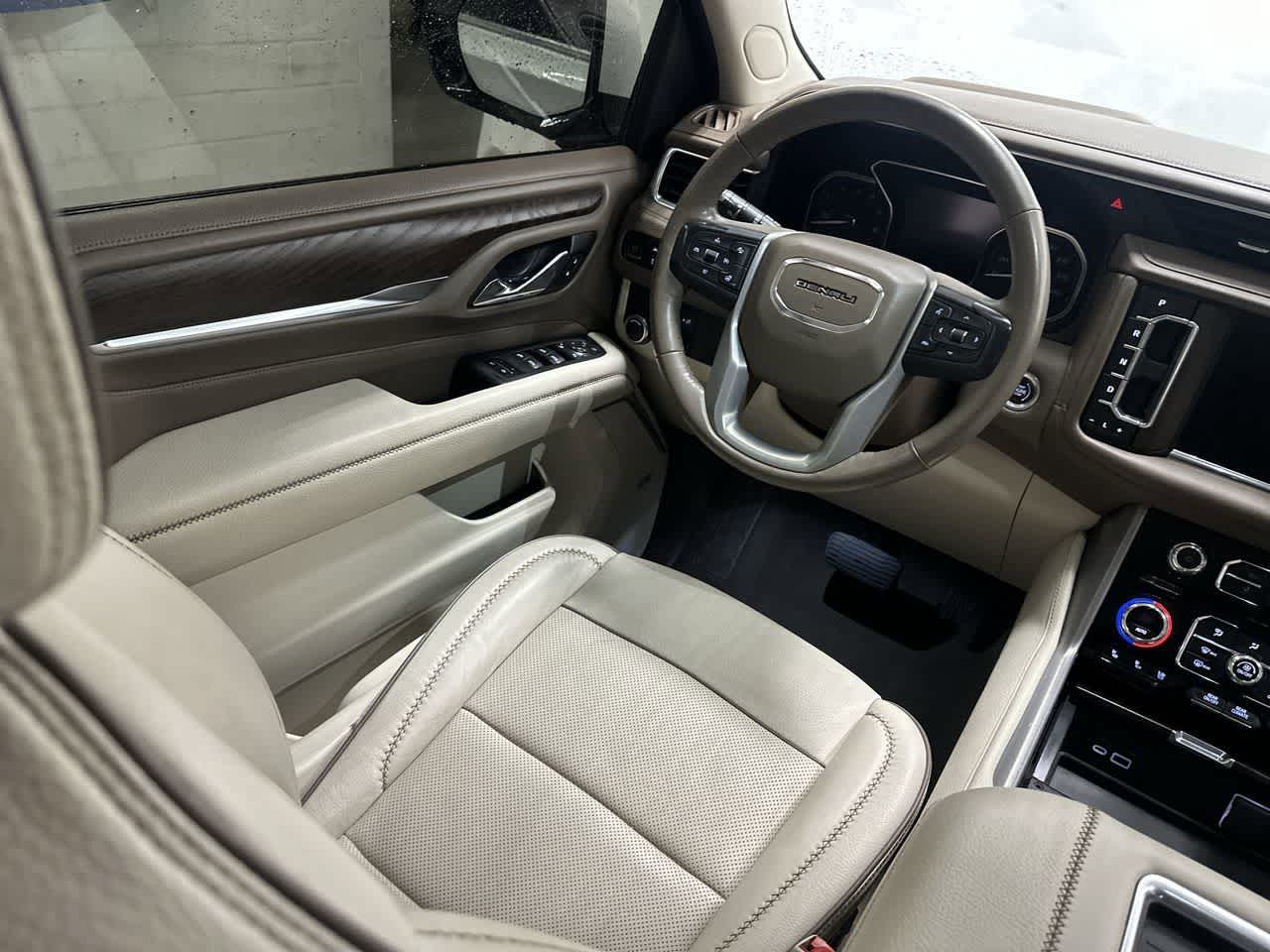 Thumbnail: 2021 GMC Yukon XL - 12