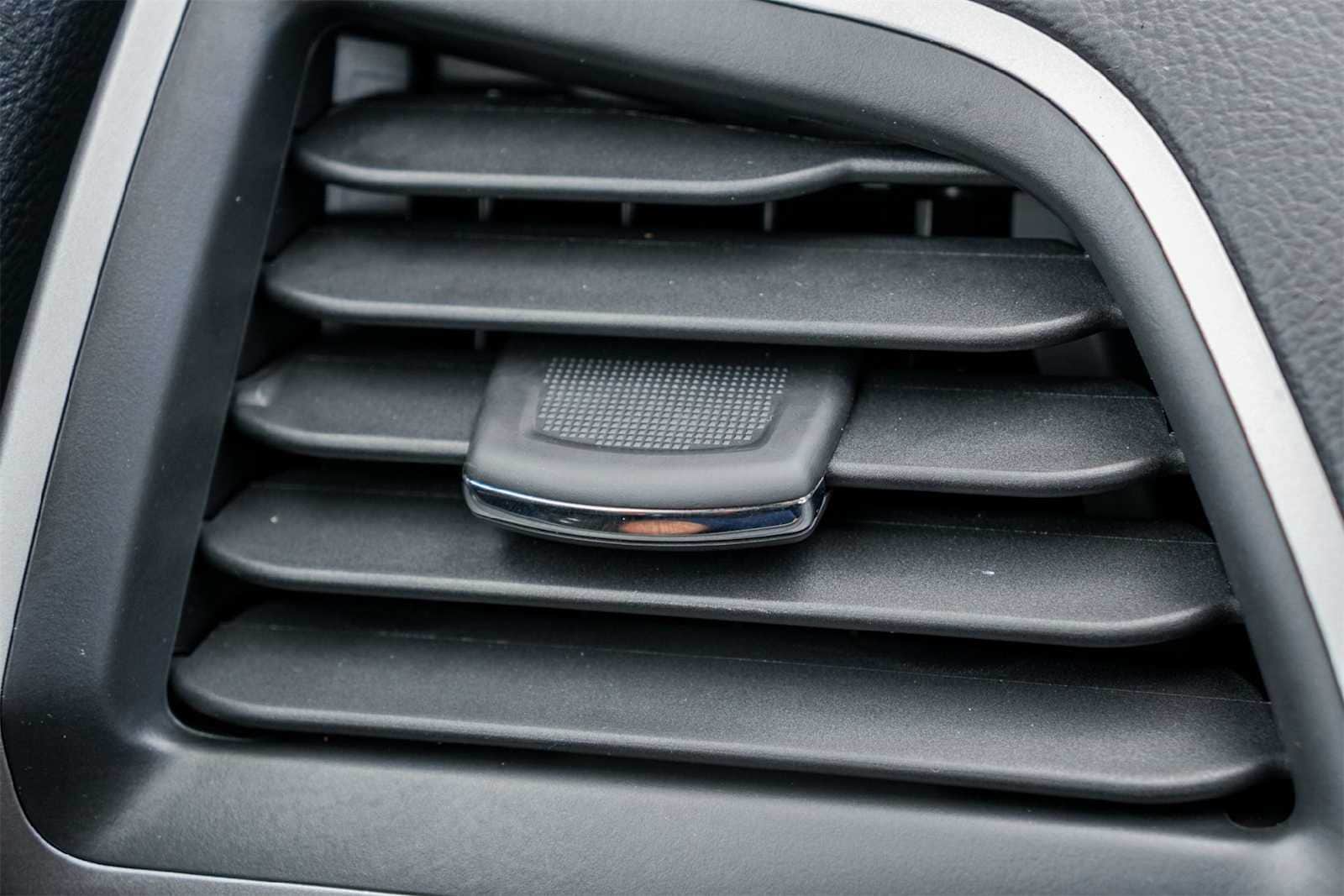 Thumbnail: 2022 Ford Edge - 28