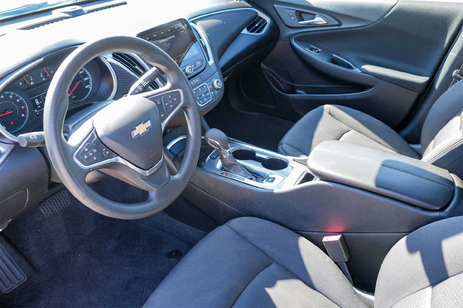 Thumbnail: 2025 Chevrolet Malibu - 2