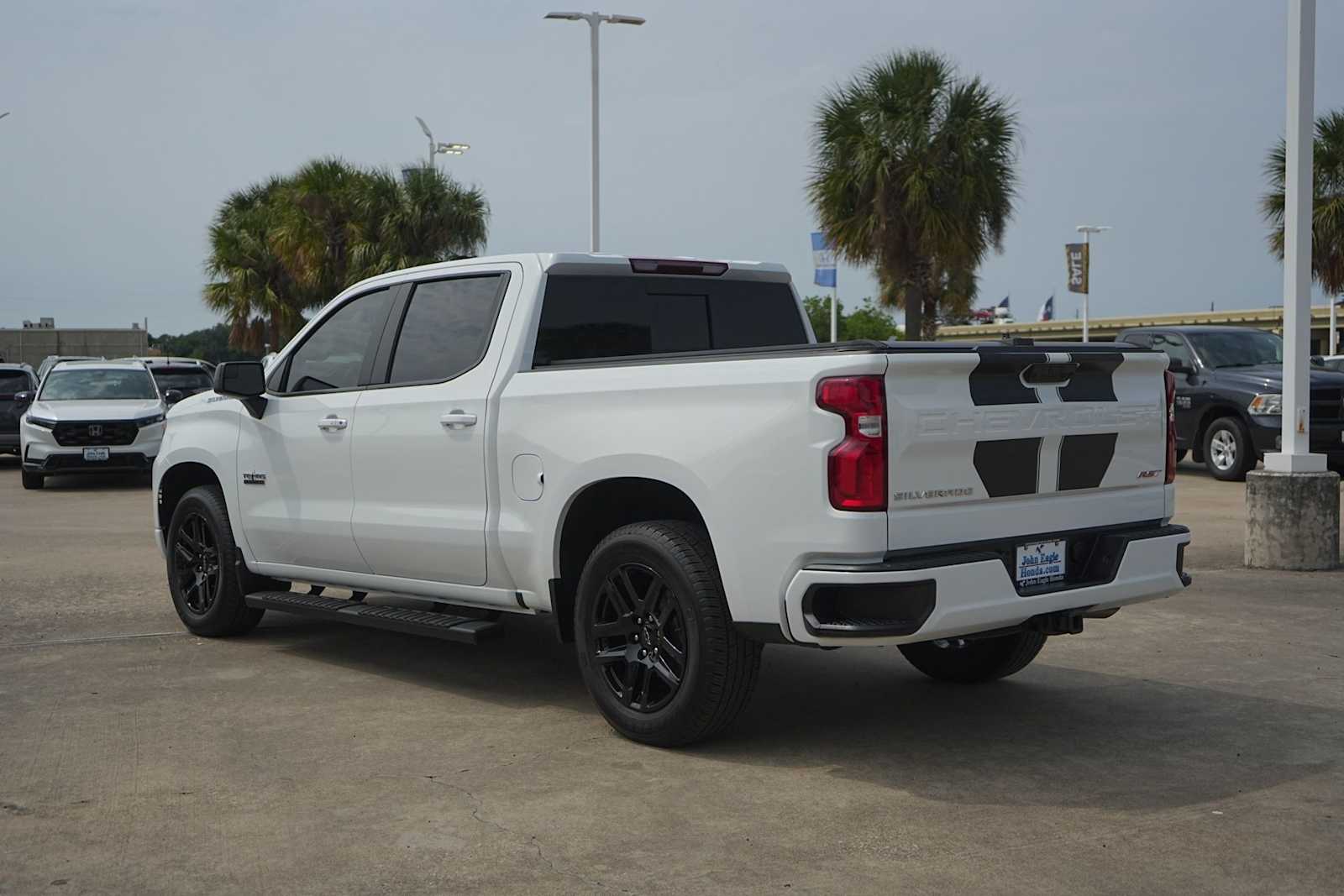 Thumbnail: 2024 Chevrolet Silverado 1500 - 3
