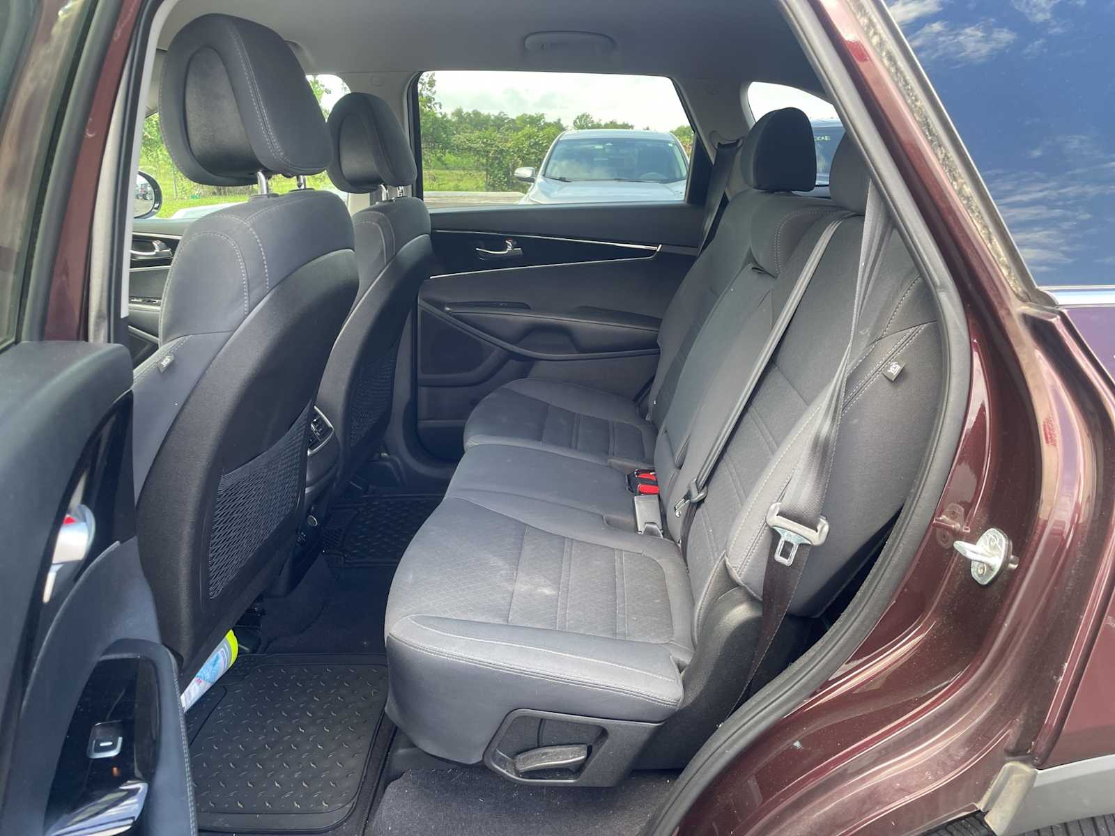 Thumbnail: 2016 Kia Sorento - 6