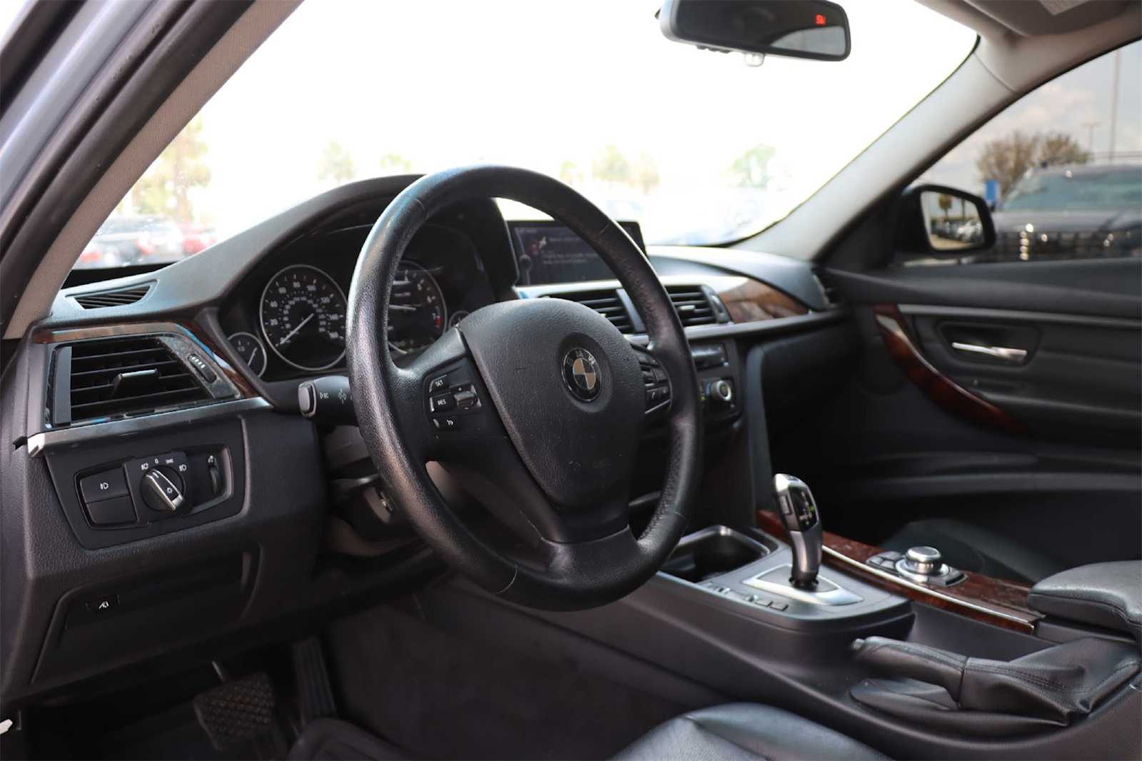 Thumbnail: 2013 BMW 3 Series - 2