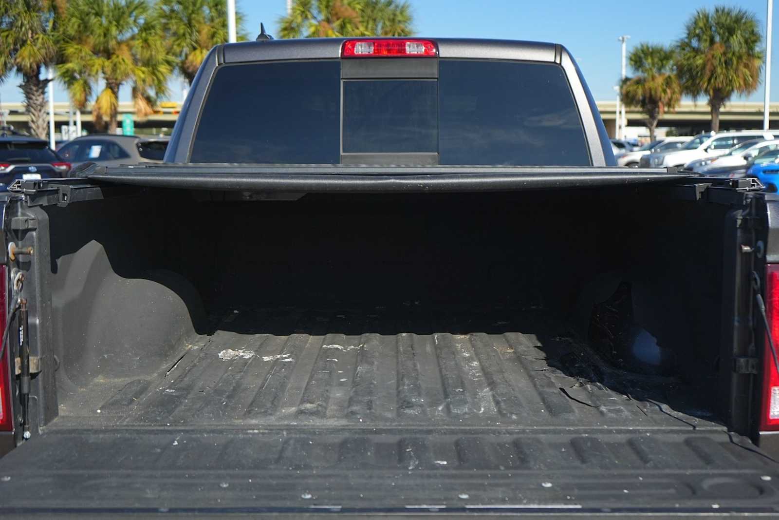 Thumbnail: 2019 RAM 1500 Classic - 27