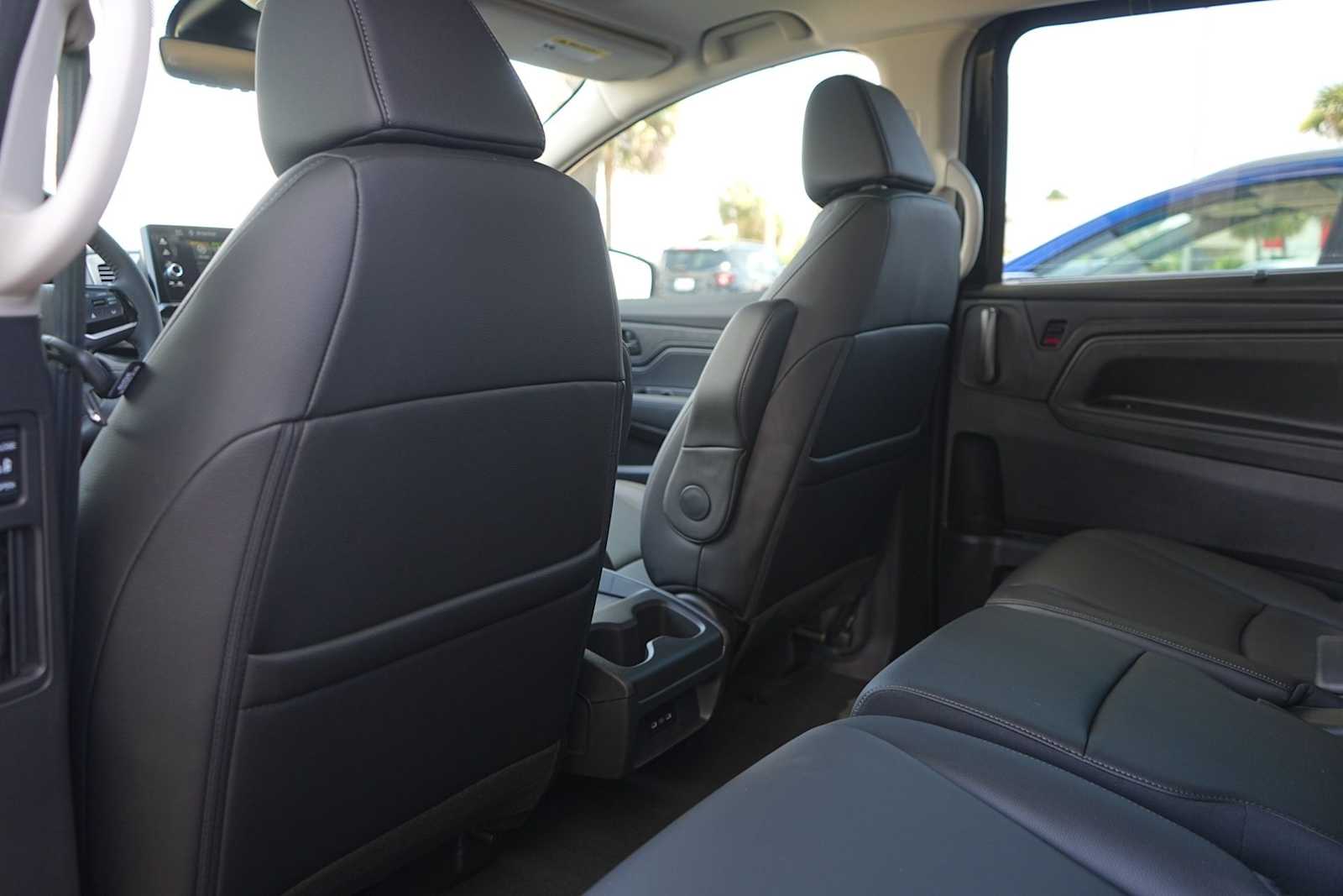 Thumbnail: 2026 Honda Odyssey - 12