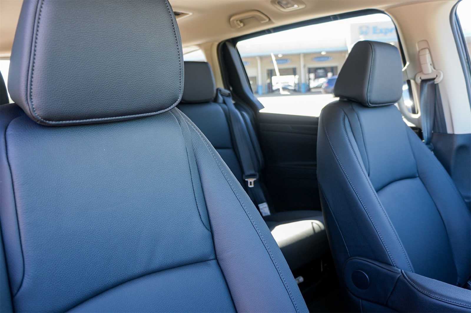 Thumbnail: 2026 Honda Odyssey - 14