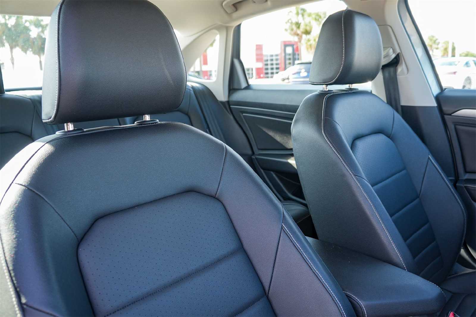 Thumbnail: 2024 Volkswagen Jetta - 14