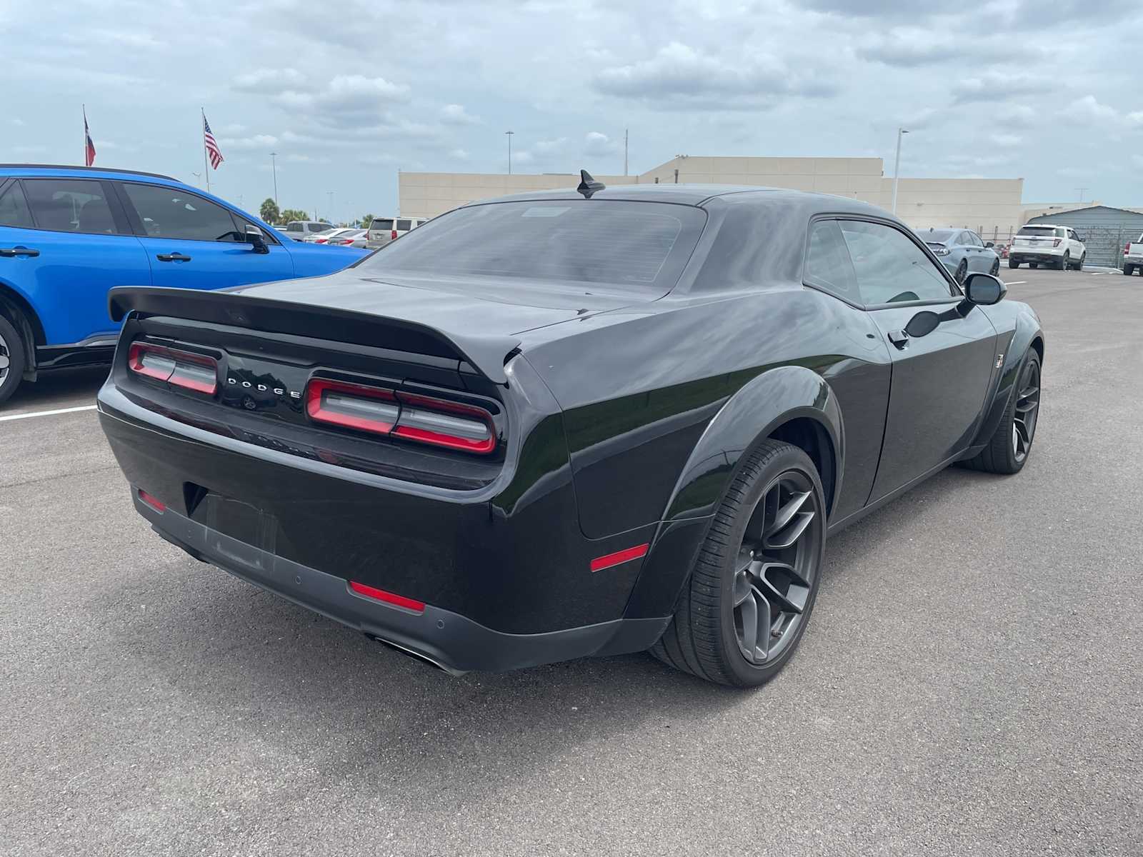 Thumbnail: 2022 Dodge Challenger - 3