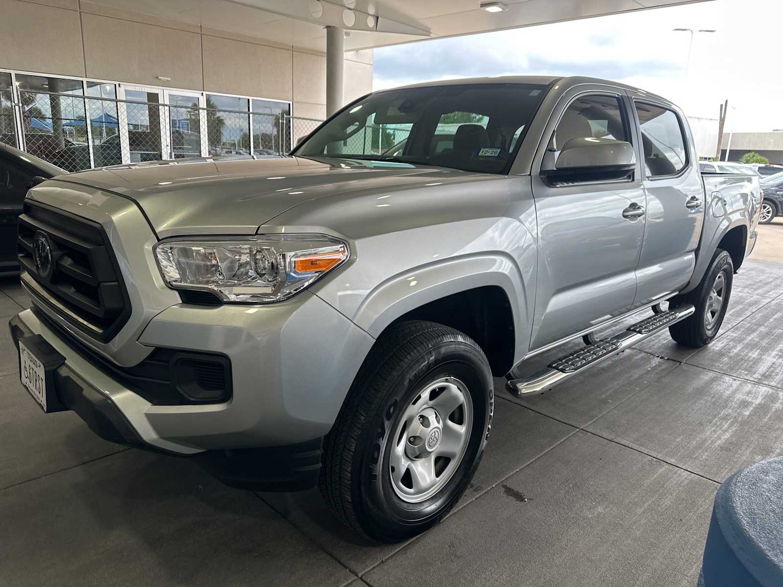 2022 Toyota Tacoma SR Double Cab 2WD 4-Cyl Auto Short Bed's photo