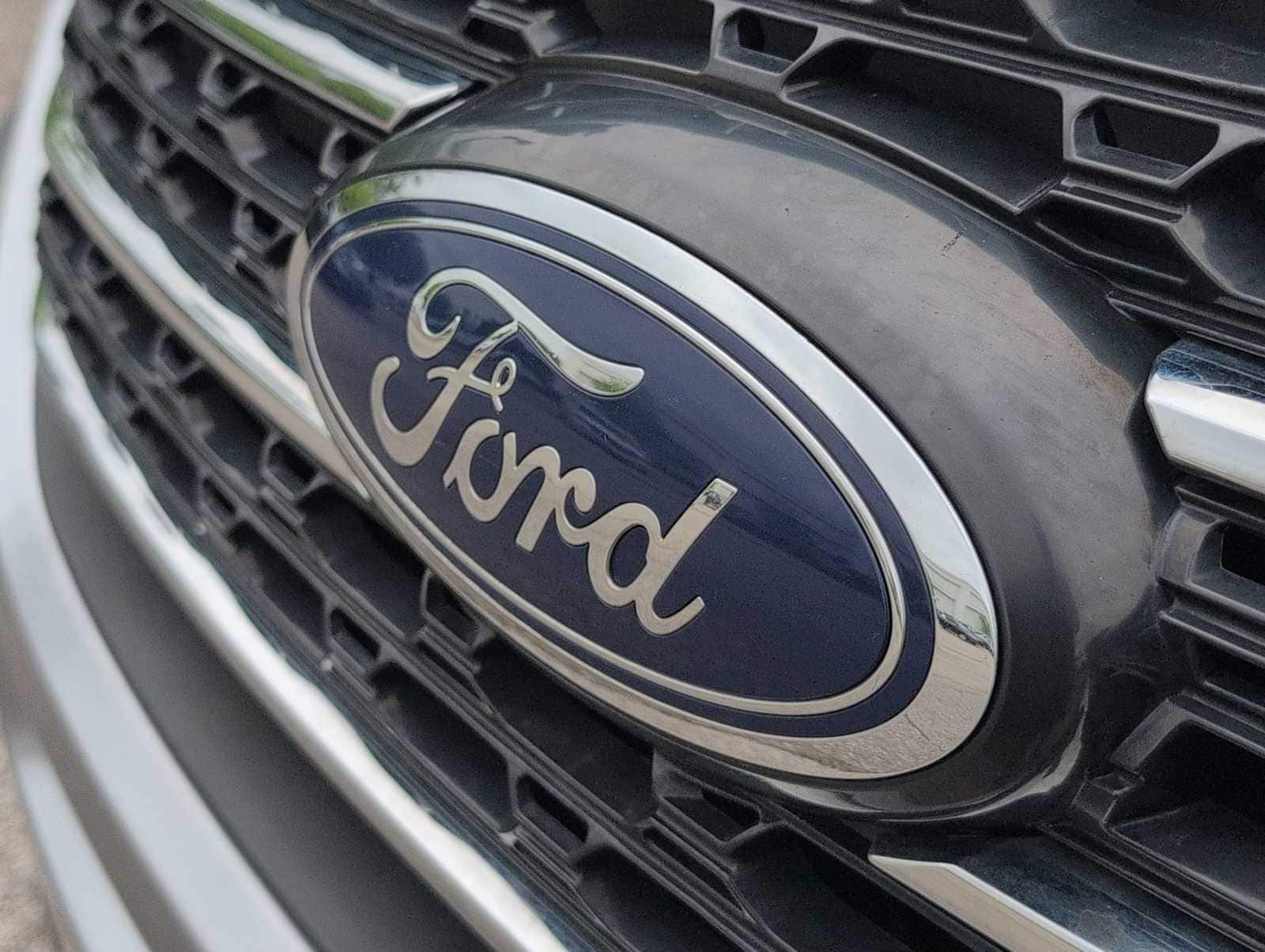 Thumbnail: 2023 Ford Explorer - 12