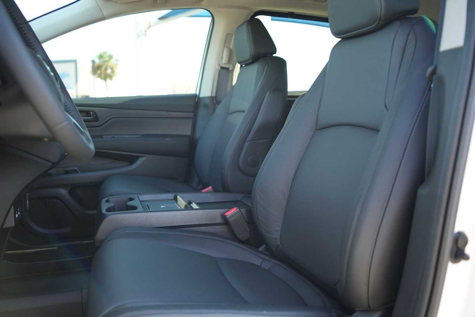 Thumbnail: 2026 Honda Odyssey - 11