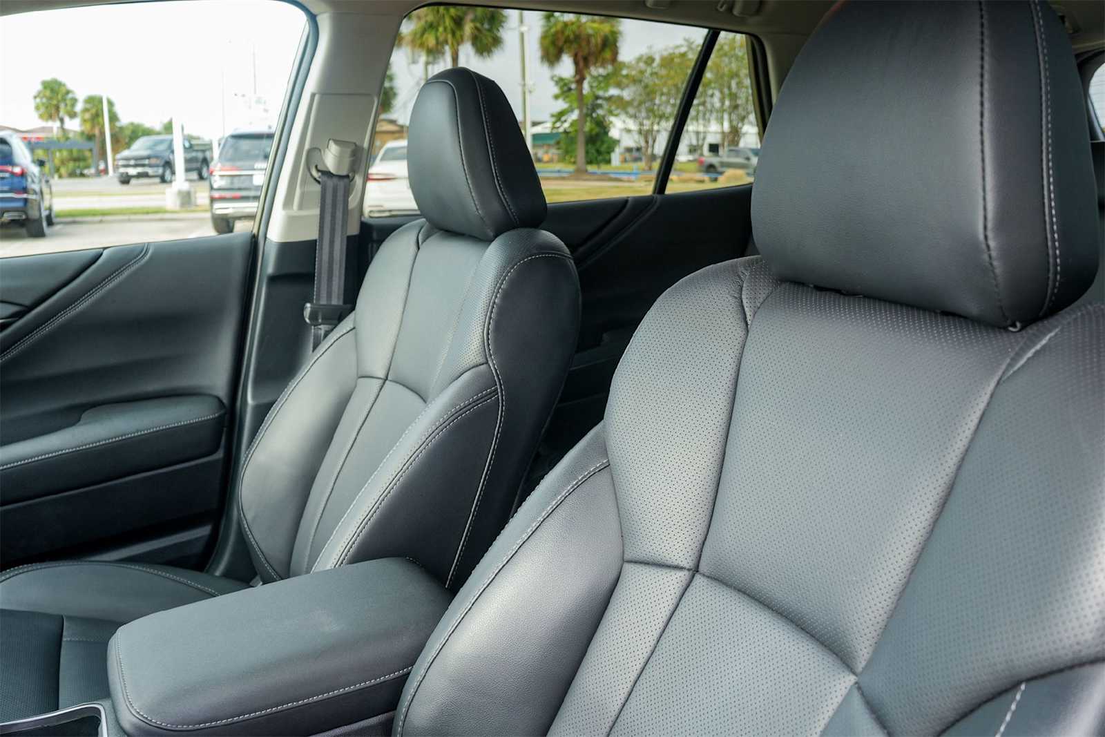 Thumbnail: 2022 Subaru Outback - 11