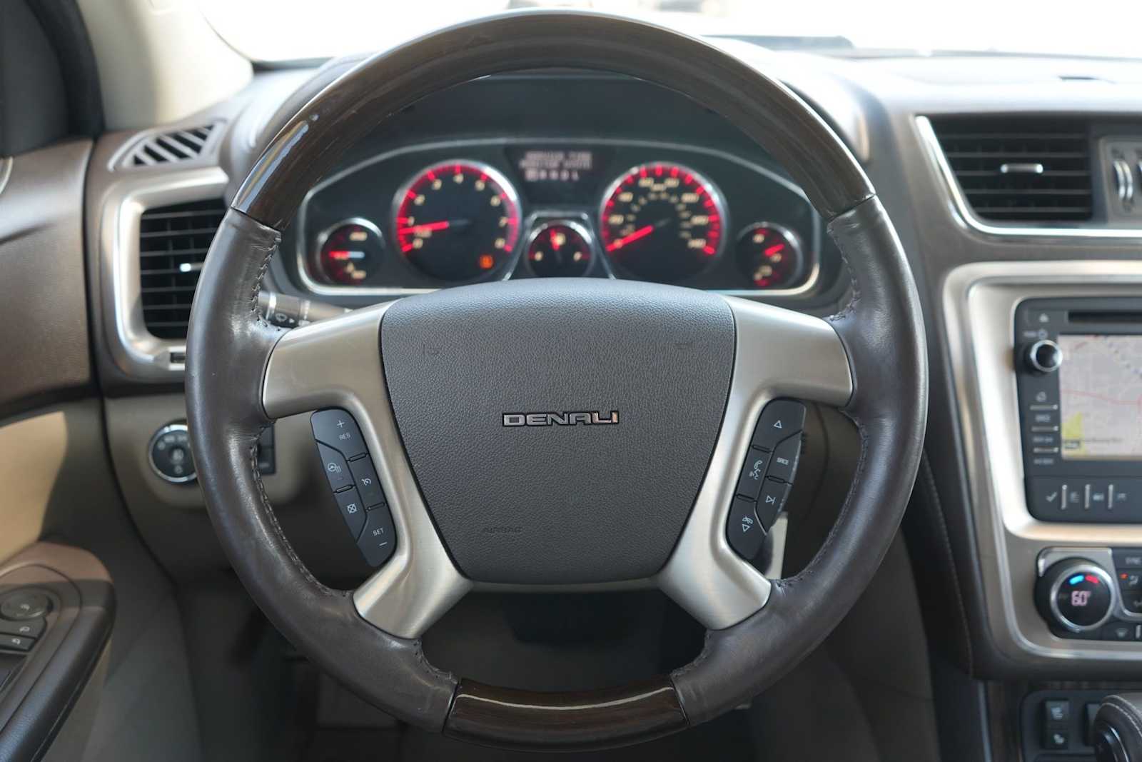 Thumbnail: 2015 GMC Acadia - 15