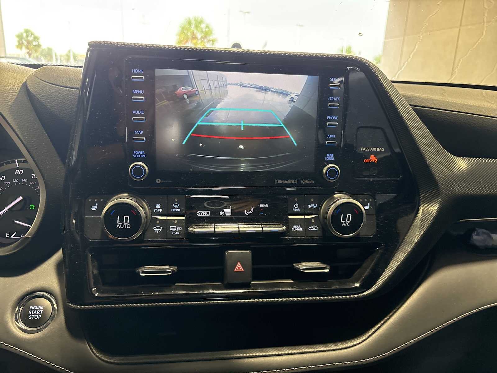 2022 Toyota Highlander XSE 9