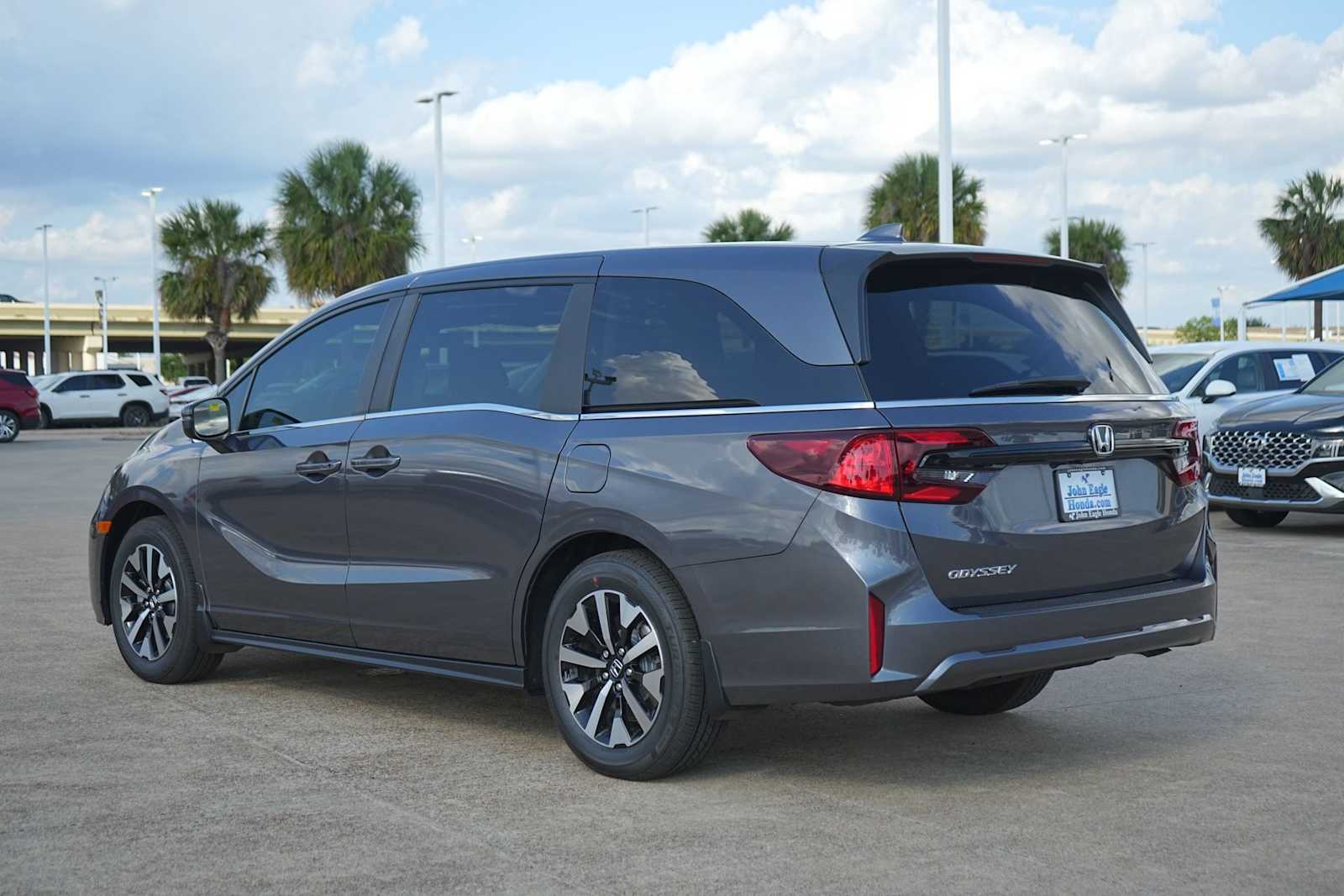 Thumbnail: 2026 Honda Odyssey - 4