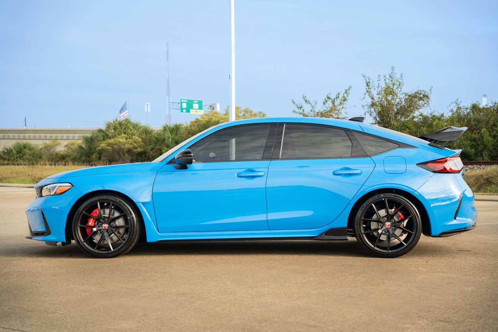 Thumbnail: 2025 Honda Civic - 3