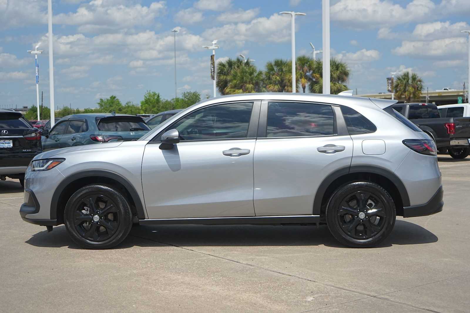 Thumbnail: 2023 Honda HR-V - 3