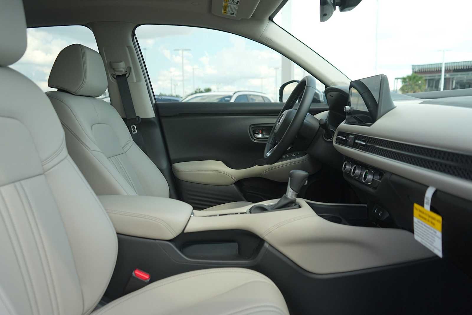 Thumbnail: 2027 Honda HR-V - 14