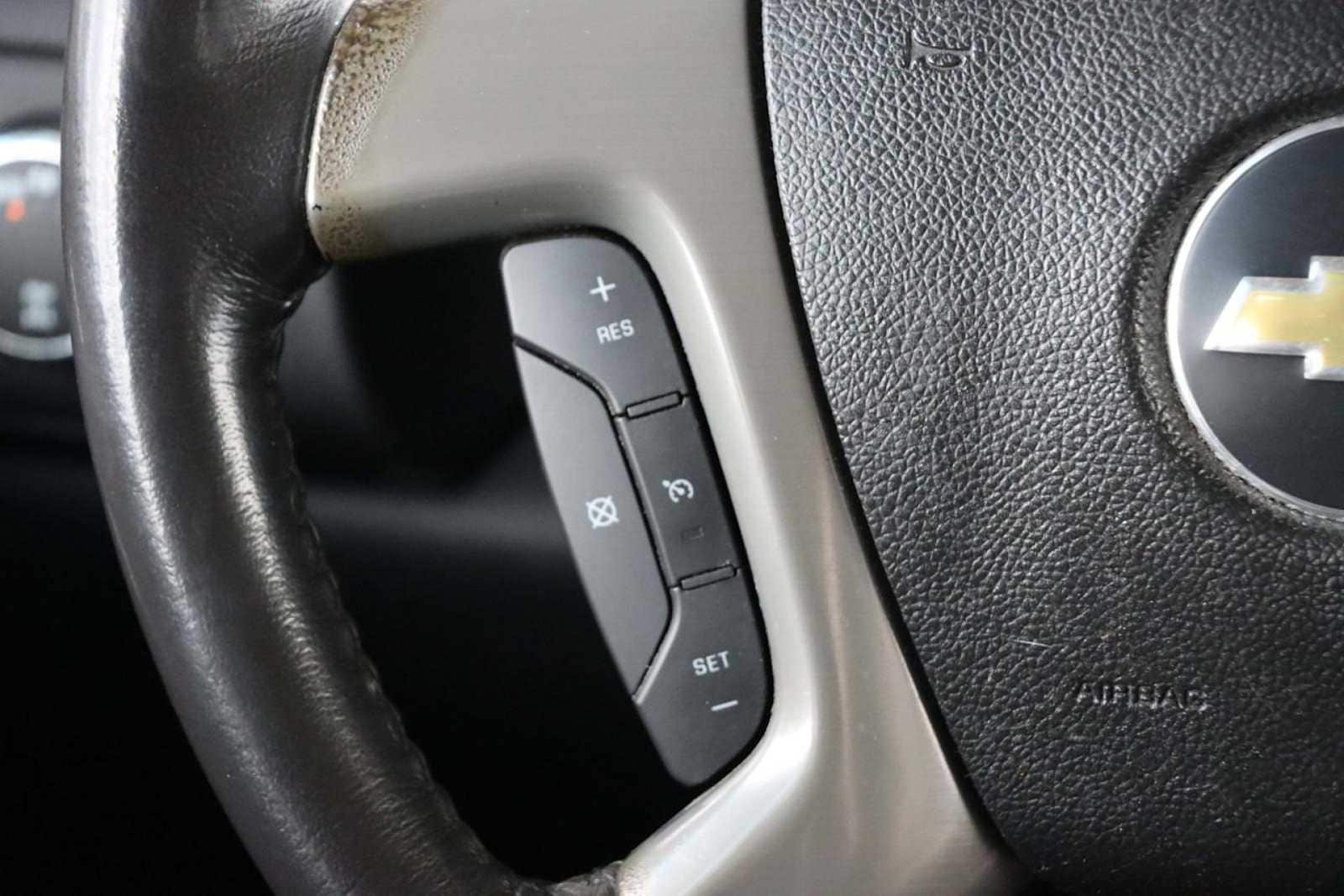 Thumbnail: 2011 Chevrolet Tahoe - 22