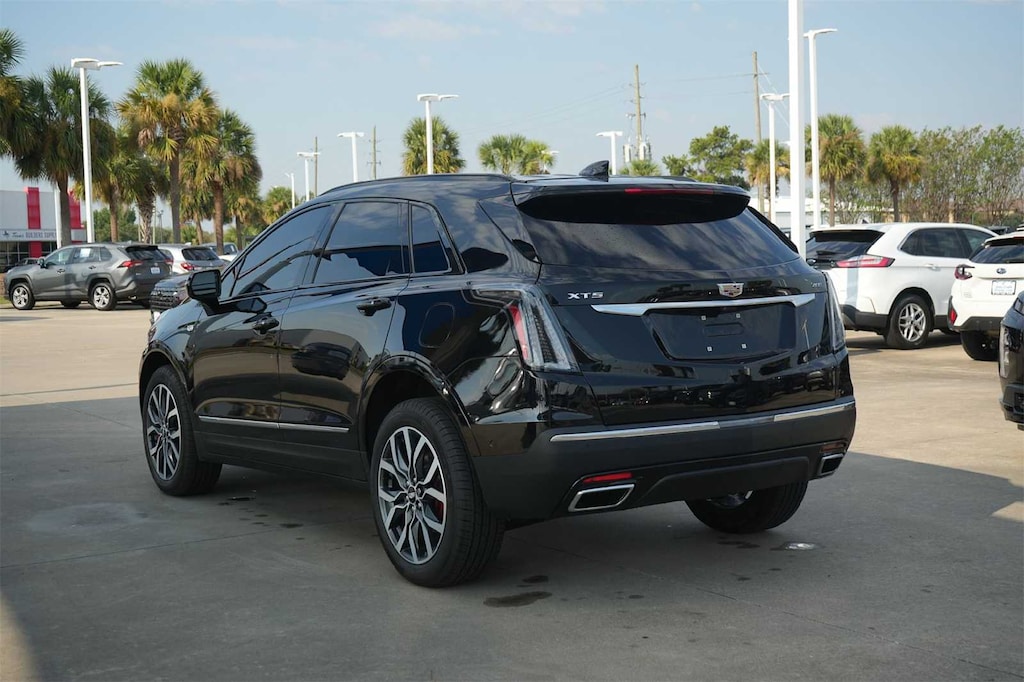 Used 2024 CADILLAC XT5 Sport SUV