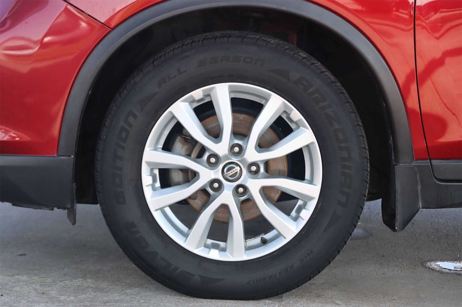 Thumbnail: 2018 Nissan Rogue - 8