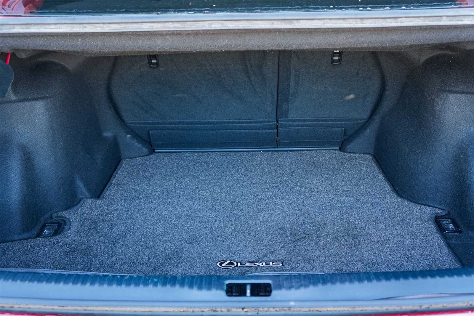 Thumbnail: 2015 Lexus IS - 19