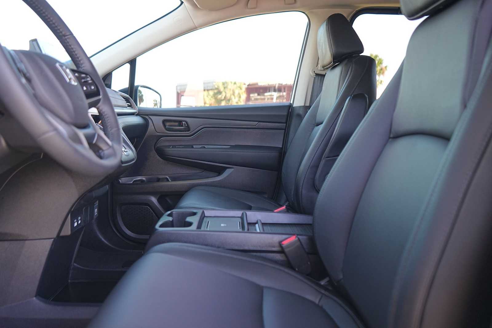 Thumbnail: 2026 Honda Odyssey - 11