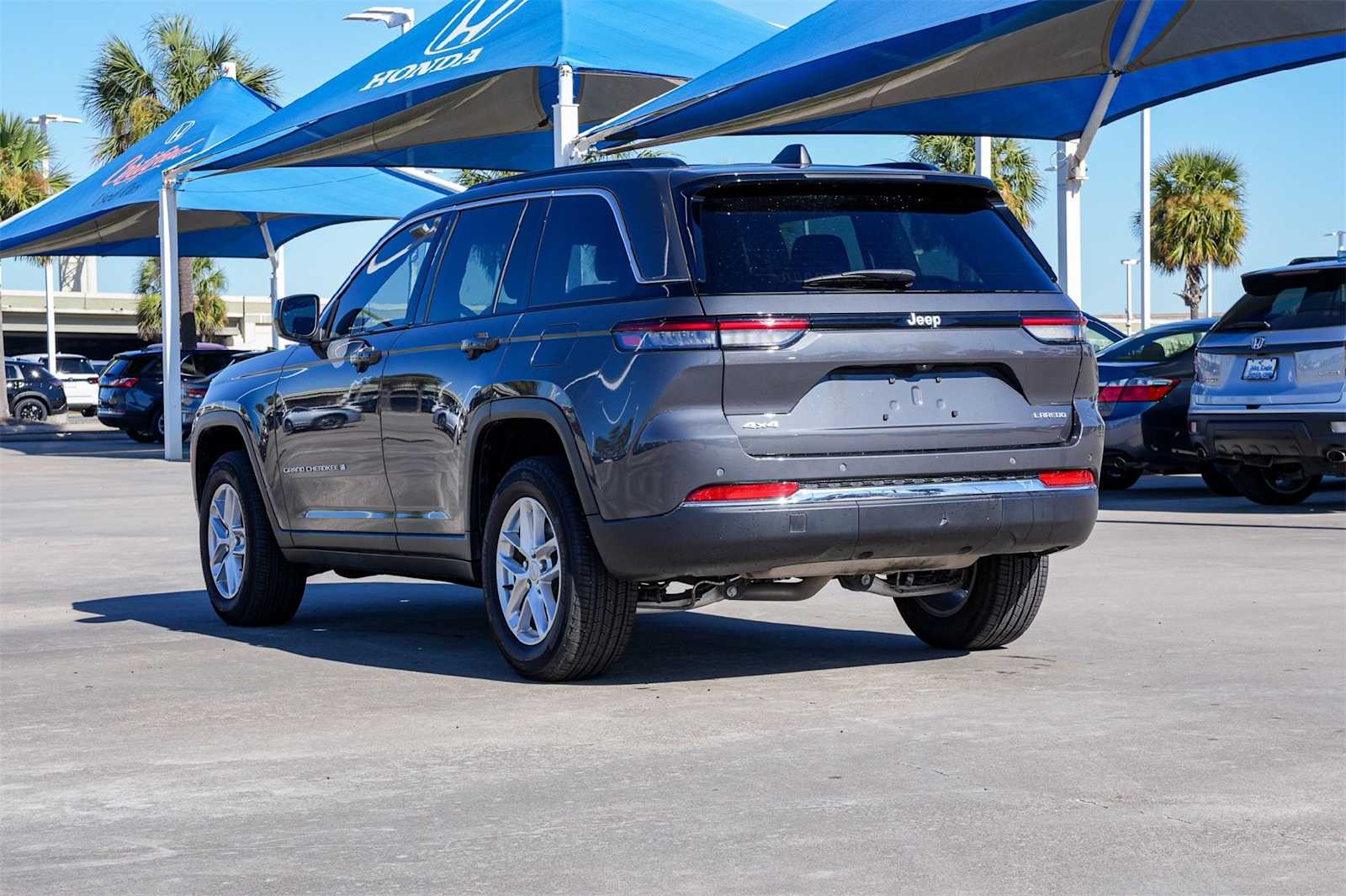 Thumbnail: 2024 Jeep Grand Cherokee - 4