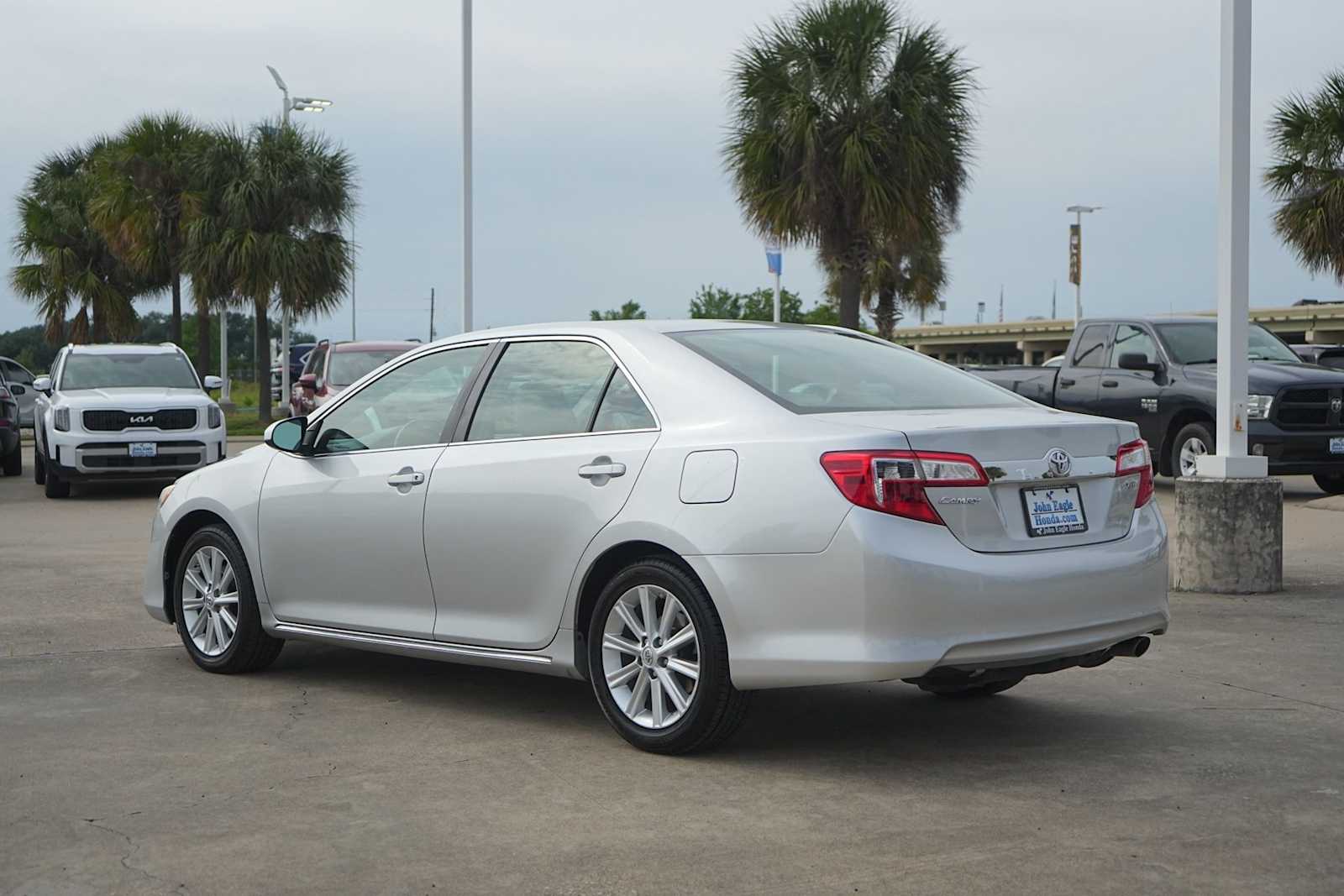 Thumbnail: 2012 Toyota Camry - 4