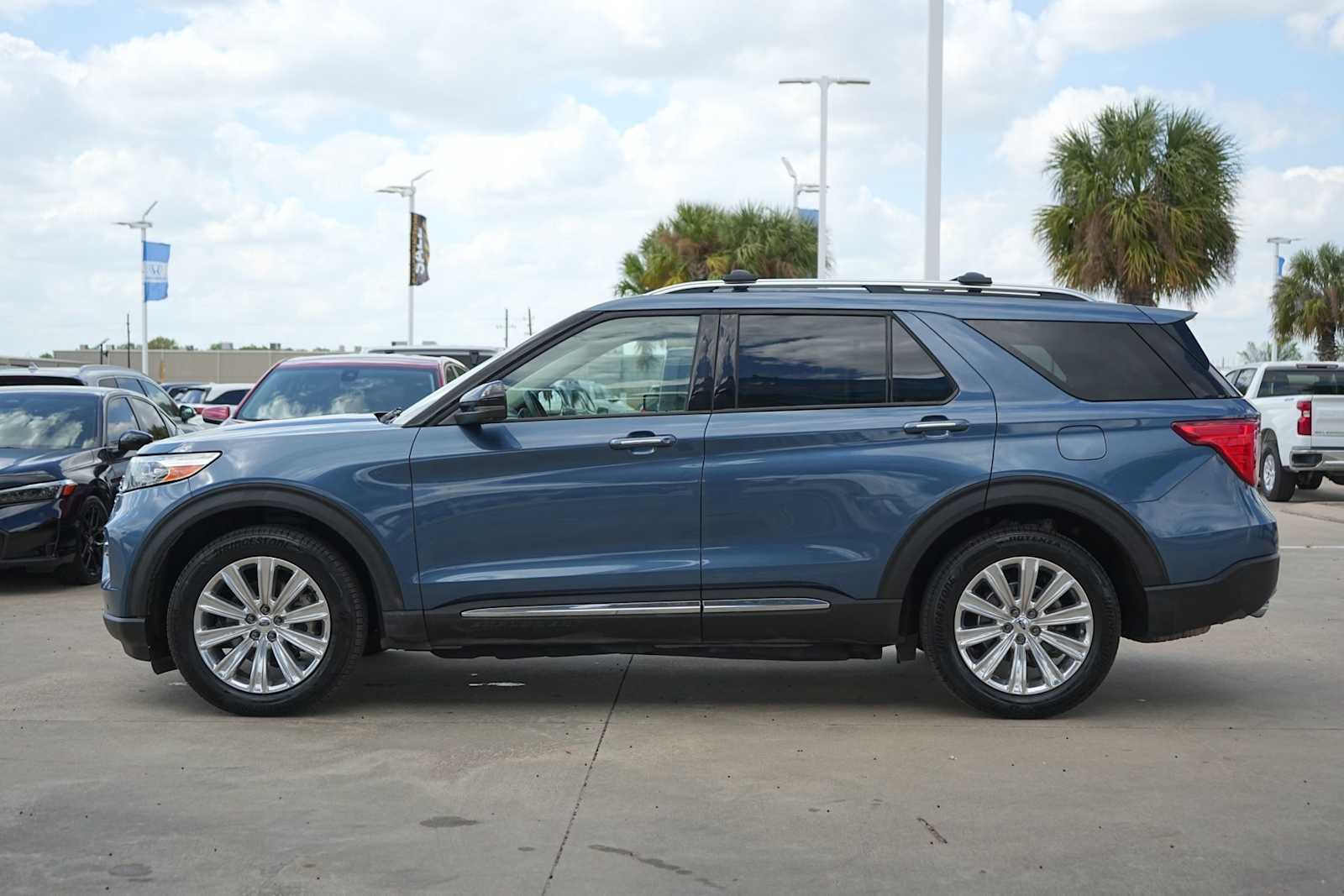 Thumbnail: 2020 Ford Explorer - 3