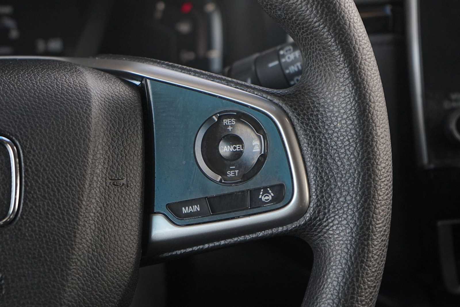 Thumbnail: 2019 Honda CR-V - 17