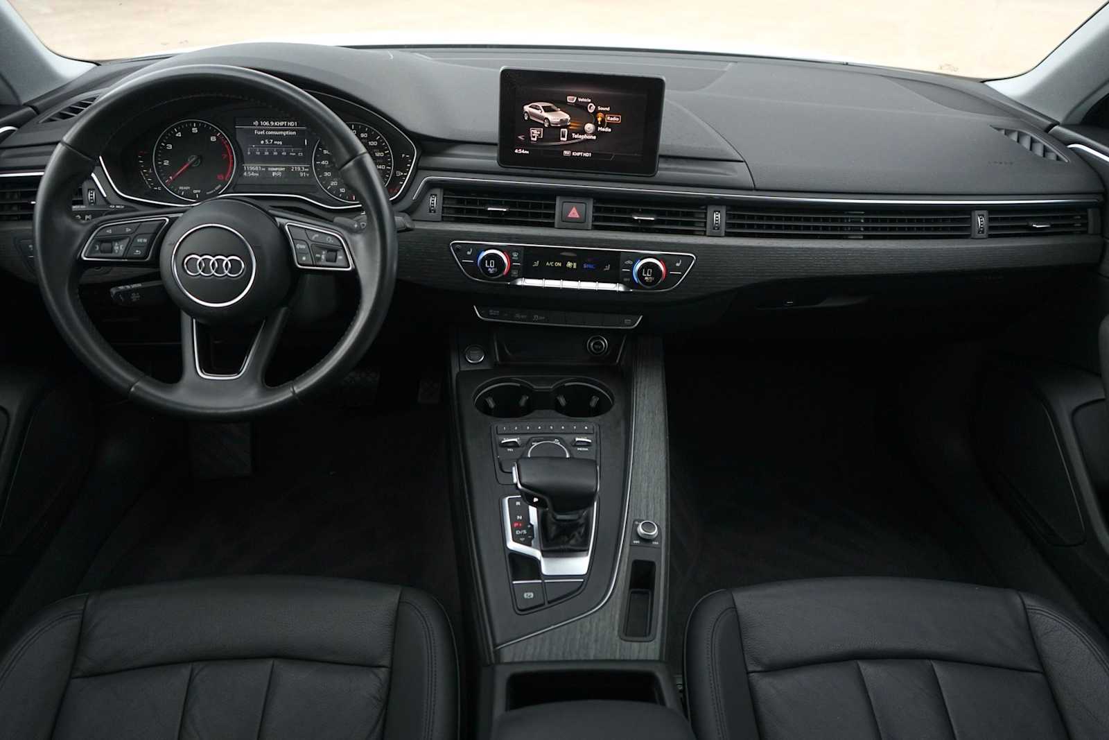 Thumbnail: 2017 Audi A4 - 10
